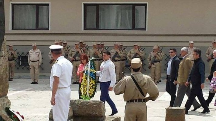 Militarii din Forțele Navale, pios omagiu eroilor neamului românesc