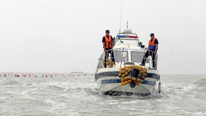 O navă de pescuit chineză s-a răsturnat în Oceanul Indian, 39 de persoane date dispărute