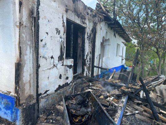 Incendiu la o locuință în localitatea Nufărul