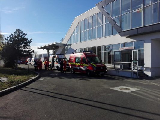 Un pasager a murit la scurt timp după ce a coborât din avion, pe Aeroportul din Satu Mare