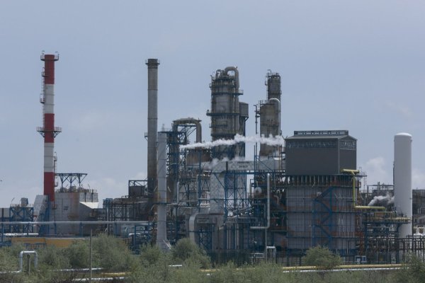 Rompetrol, precizări despre rafinăriilor Petromidia Năvodari şi Vega Ploieşti