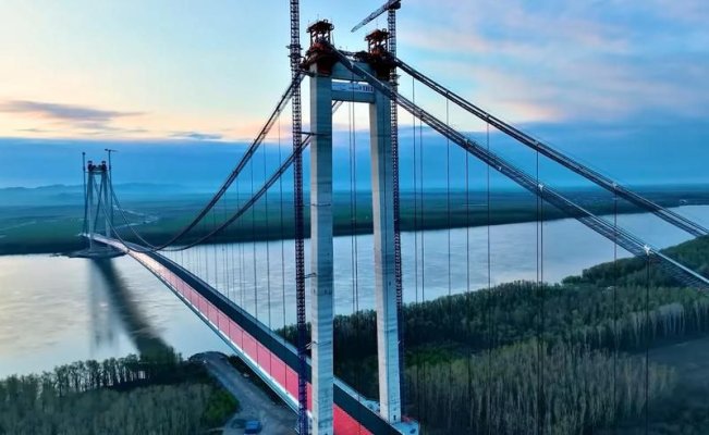 Comisarul european Ferreira, vicepremierul Italiei şi oficialităţi din Japonia, posibil prezenţi la inaugurarea podului de la Brăila