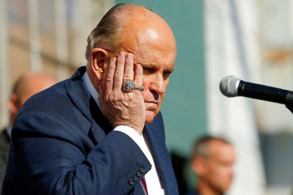 Rudy Giuliani, fostul primar al New York-ului, dat în judecată pentru hărțuire sexuală 