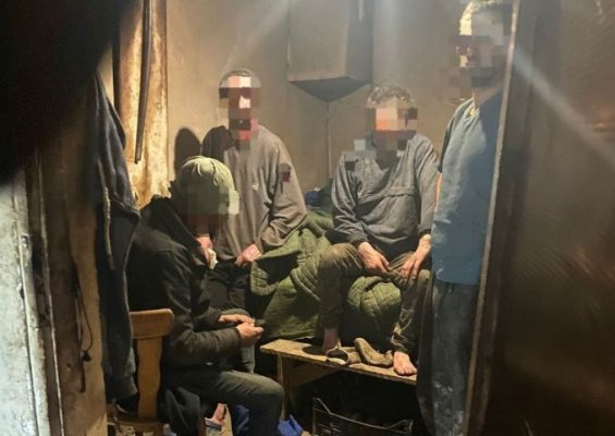 Rețea care racola persoane cu handicap pe care le exploata ca pe sclavi, destructurată