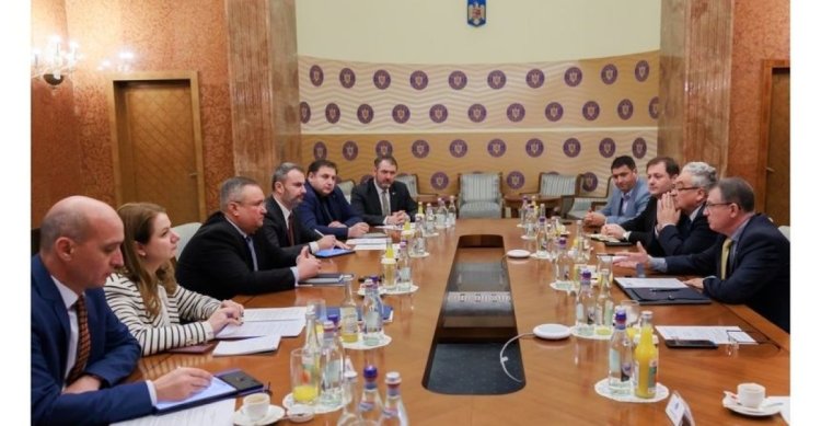 Nicolae Ciucă și Ligia Deca, întâlnire cu reprezentanții sindicatelor din Educație