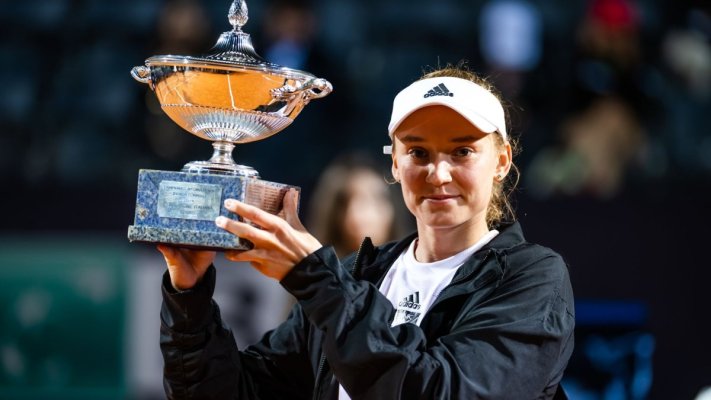 Tenis: Elena Rîbakina a urcat pe locul 4 în clasamentul WTA