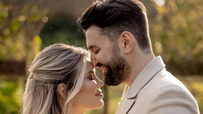 Singura poză cu fiica lui Smiley și a Ginei Pistol la nuntă. Josephine a purtat o rochie de prințesă