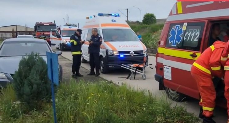 O barcă a Poliției de Frontieră a sărit în aer: Trei oameni au fost răniți. Video