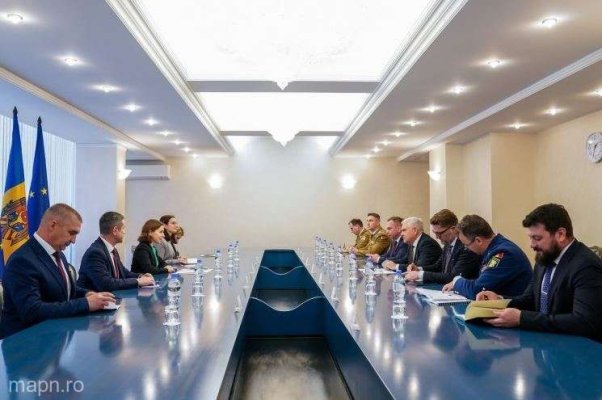 Tîlvăr: Ca ministru al Apărării, am fost şi voi fi mereu un promotor al dialogului direct cu autorităţile Republicii Moldova