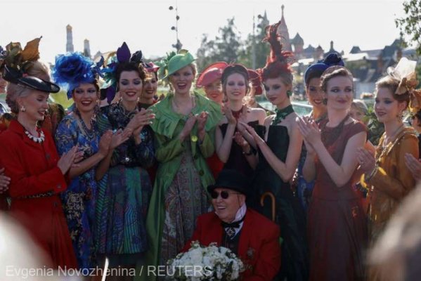 Celebrul creator de modă Slava Zaiţev a murit la vârsta de 85 de ani