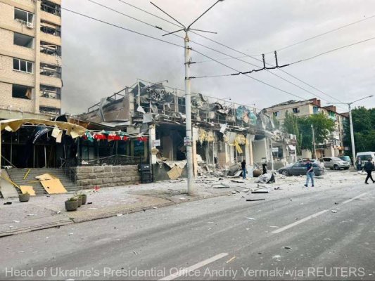 Ucraina: Două rachete au lovit un restaurant în Kramatorsk, cel puţin 2 morţi şi 22 de răniţi