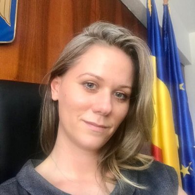 Unii pleacă, alții vin! Soția unui fost consilier județean a fost angajată în Consiliul Județean