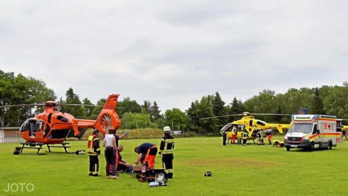 Germania: Doi morţi şi 10 copii răniţi într-un accident în care a fost implicat un excavator