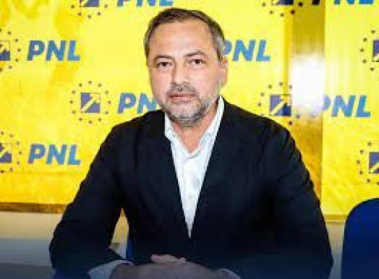 Europarlamentarii PNL Dan Motreanu şi Daniel Buda solicită CE sprijin financiar suplimentar pentru fermierii români