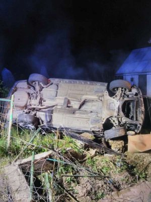 Tânăr de 19 ani, cu permis de patru luni, decedat după ce s-a răsturnat cu maşina
