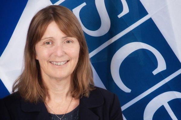 Ambasadoarea SUA, Kathleen Kavalec, apreciază creşterea numărului de femei în Guvernul României