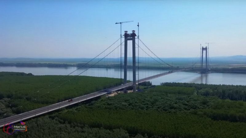 Podul de la Braila ar urma sa fie deschis 27 iunie, dupa un an si jumatate de intarzieri