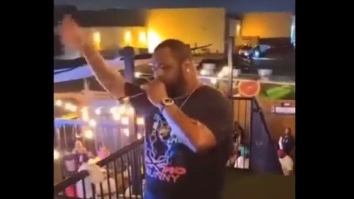Un rapper cunoscut a murit pe scenă, în timpul concertului