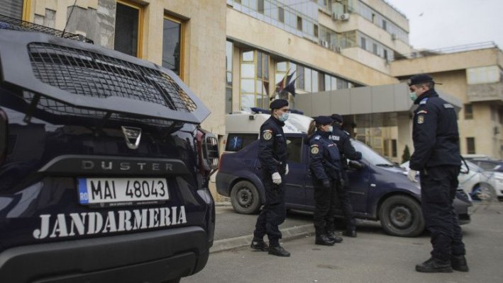 Trei jandarmi din Constanța, cercetați penal după ce au ,,chiulit” de la muncă 