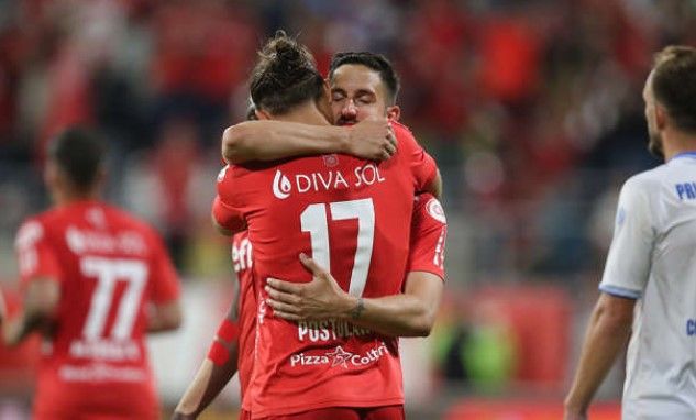 Fotbal: UTA Arad ramane in Superliga, dupa 5-1 in barajul cu Gloria Buzau