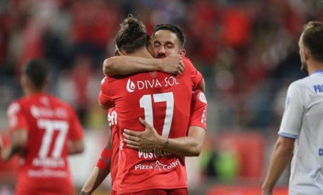 Fotbal: UTA Arad rămâne în Superligă, după 5-1 în barajul cu Gloria Buzău