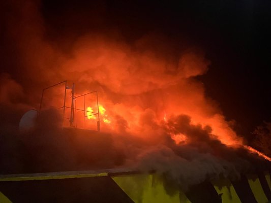 Incendiu violent la o gospodărie din Mihail Kogălniceanu