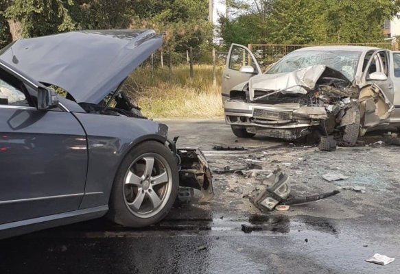 Accident rutier grav la ieșire din Eforie Nord. Trei persoane au ajuns la spital