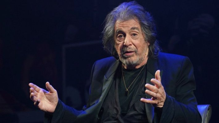 La 83 de ani, Al Pacino a cerut test de paternitate iubitei de 29 de ani