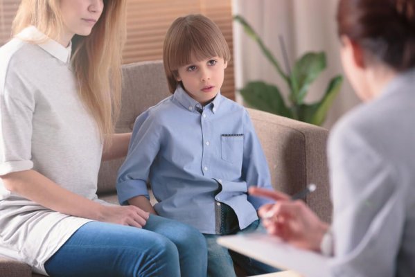Fenomen mondial îngrijorător: Doctorii îndoapă copiii cu pastile de anxietate