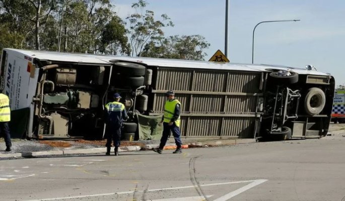  Australia: Accident de autocar soldat cu zece morţi şi 11 răniţi