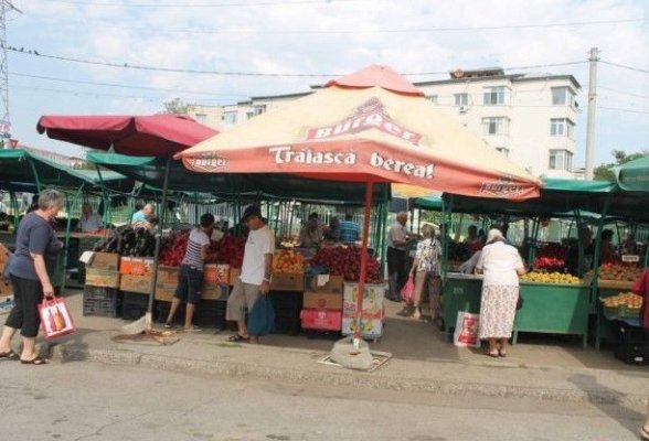 Lovitură pentru bișnițari: Nu vor mai avea voie în piețe