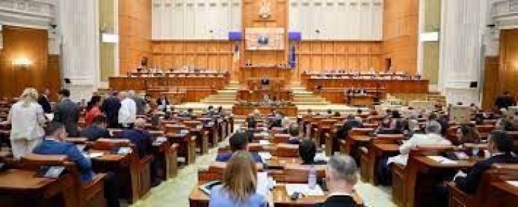 Camera Deputaţilor: Lucian Bode şi Alfred Simonis - numiţi vicepreşedinţi