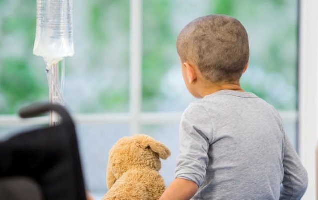 Doi părinți și-au tuns zero copilul și au pretins că are cancer, ca să primească donații