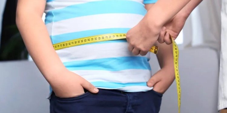 Sute de părinţi s-au opus măsurării greutăţii şi înălţimii copiilor pentru evaluarea stării de nutriţie