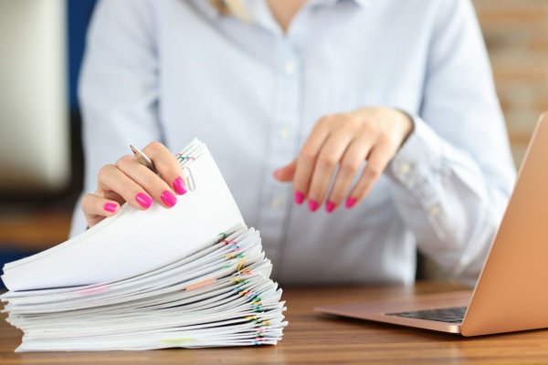 Sumele acordate profesorilor care corectează lucrările la BAC și Evaluarea Națională, majorate