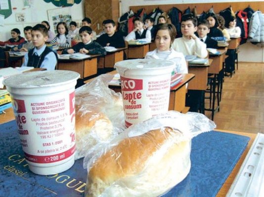 Programul „Cornul și laptele“ revine cu o licitație de 22 milioane lei, lansată de Consiliul Județean Constanța