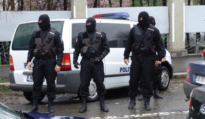 Operațiune la cererea SUA: DIICOT și Poliția au destructurat o parte din infrastructura programului malware Qackbot