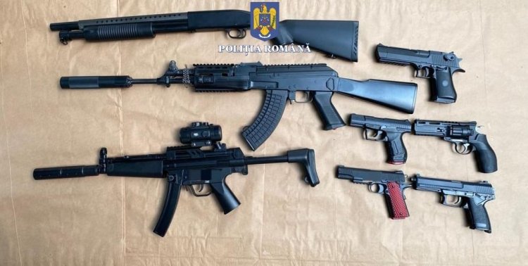 Percheziții de amploare la Constanța: arme de foc și muniție livrate prin curier, confiscate 