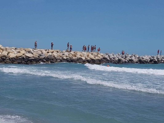 Update! Persoană dispărută în Marea Neagră, căutată de salvatori