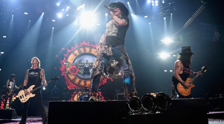 Turneul mondial Guns N’ Roses a debutat la Abu Dhabi