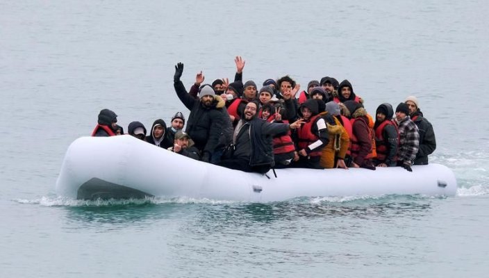 Moartea a 27 de migranţi în Canalul Mânecii: Alţi doi militari francezi inculpaţi 