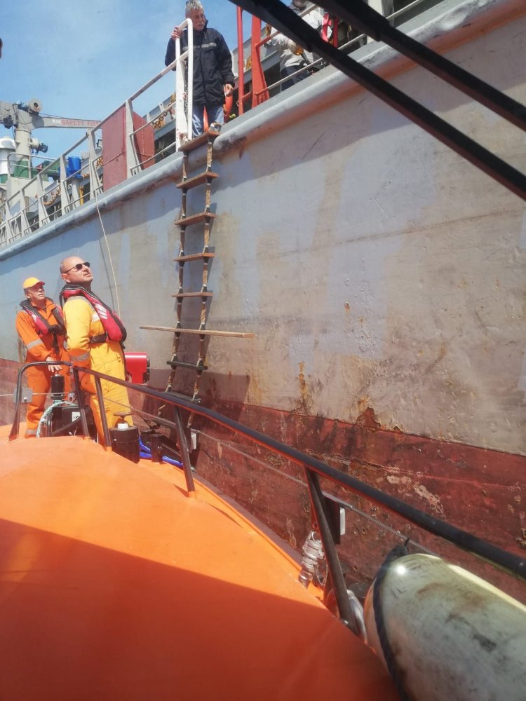 Interventie ARSVOM. Doi marinari transportati de urgenta in Portul Constanta