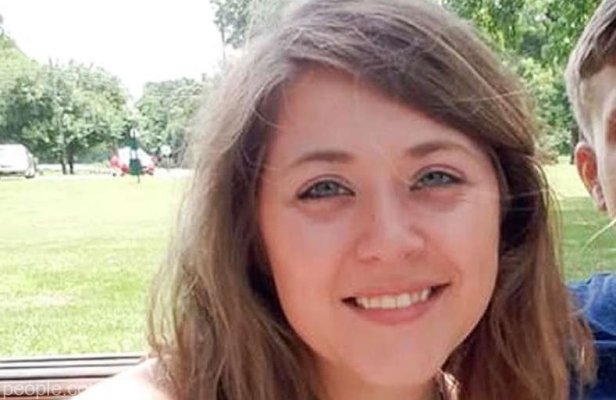 O mamă însărcinată, împușcată mortal de fiul ei în vârstă de doar 2 ani