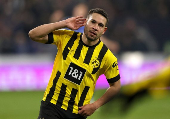 Fotbal: Raphael Guerreiro va semna cu Bayern Munchen după vizita medicală