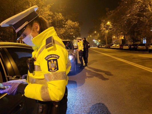 Un şofer de 20 de ani a rănit un poliţist, enervat că a rămas fără permis, după ce a fost oprit în trafic