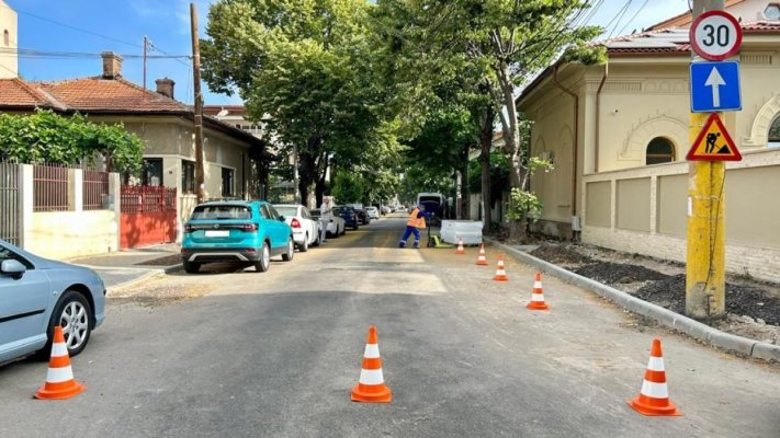 Încep lucrările de frezare a carosabilului pe strada Vasile Pârvan din cartierul Tomis I