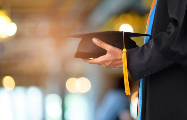 171,34 milioane de euro, finanţări pentru elevi şi studenţi