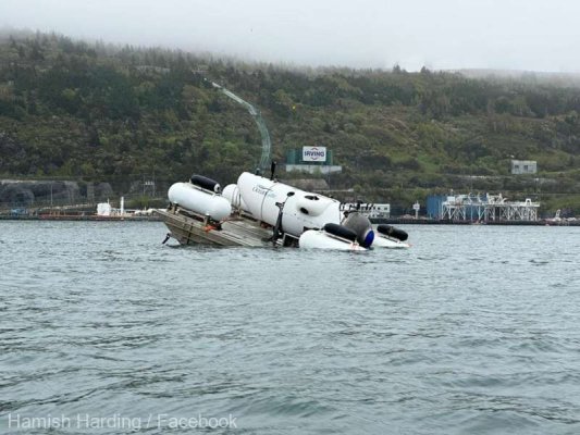 Submersibilul turistic folosit pentru a vizita Titanicul este dispărut de 3 zile cu 5 persoane la bord