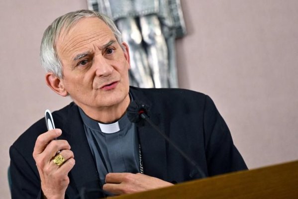 Emisarul Papei pentru pace în Ucraina, cardinalul Matteo Zuppi, în misiune la Moscova