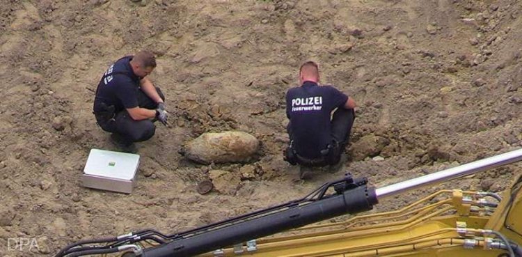 Aproape 8.000 de locuitori evacuaţi la Berlin, după descoperirea unei bombe din Al Doilea Război Mondial